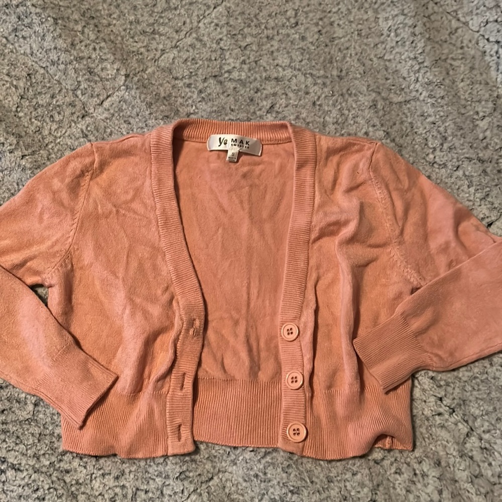 Cropped pink three quarter sleeve cardigan